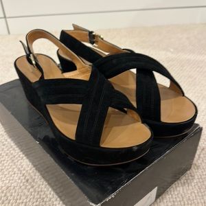 HOLIDAY SALE! 🎁 
Black suede flatforms